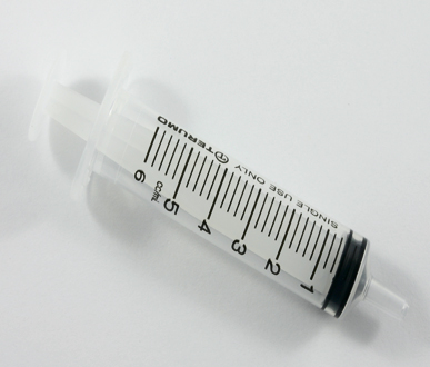 Syringe For E6000 Capacity 5cc/ml. Length 8cm Box of 100